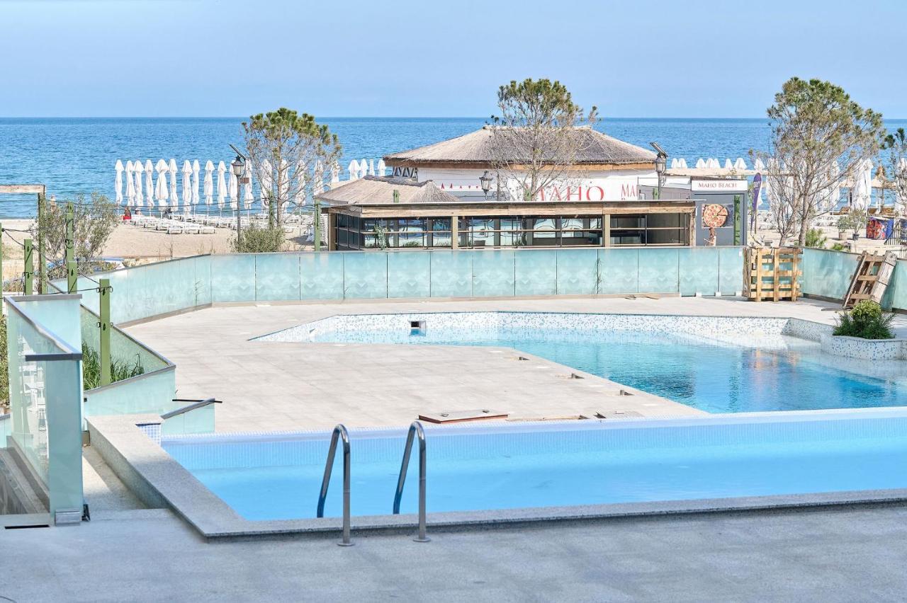 Jad Apartment In Infinity Beach Resort - Parking Mamaia Eksteriør billede
