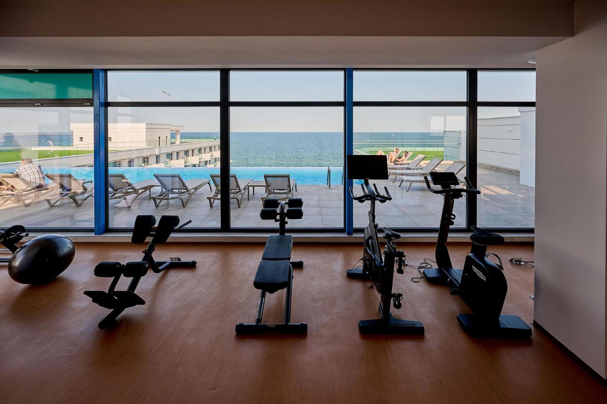 Jad Apartment In Infinity Beach Resort - Parking Mamaia Eksteriør billede